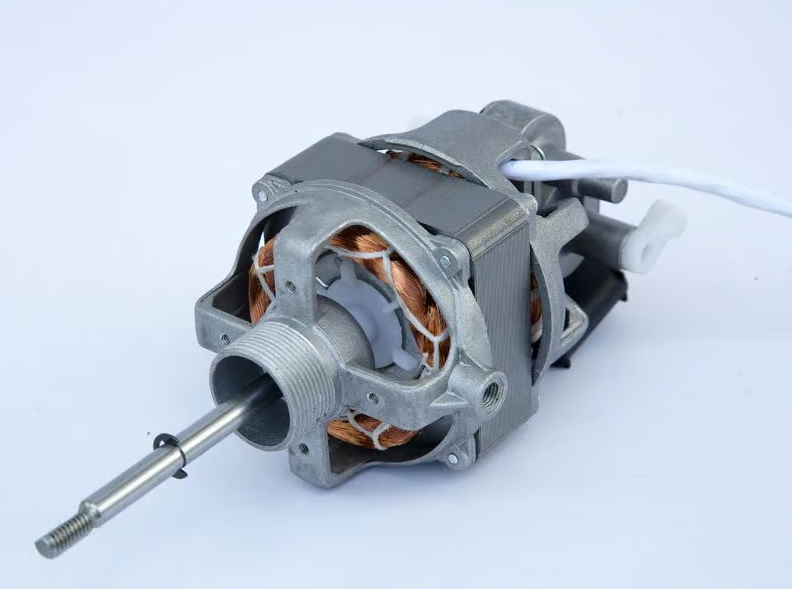 Motor quạt điện là bộ phận chuyển đổi năng lượng điện thành năng lượng cơ giúp cảnh quạt chuyển động